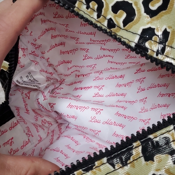 Lou Harvey Animal Print Zip Cosmetic Travel Pouch - Picture 10 of 11